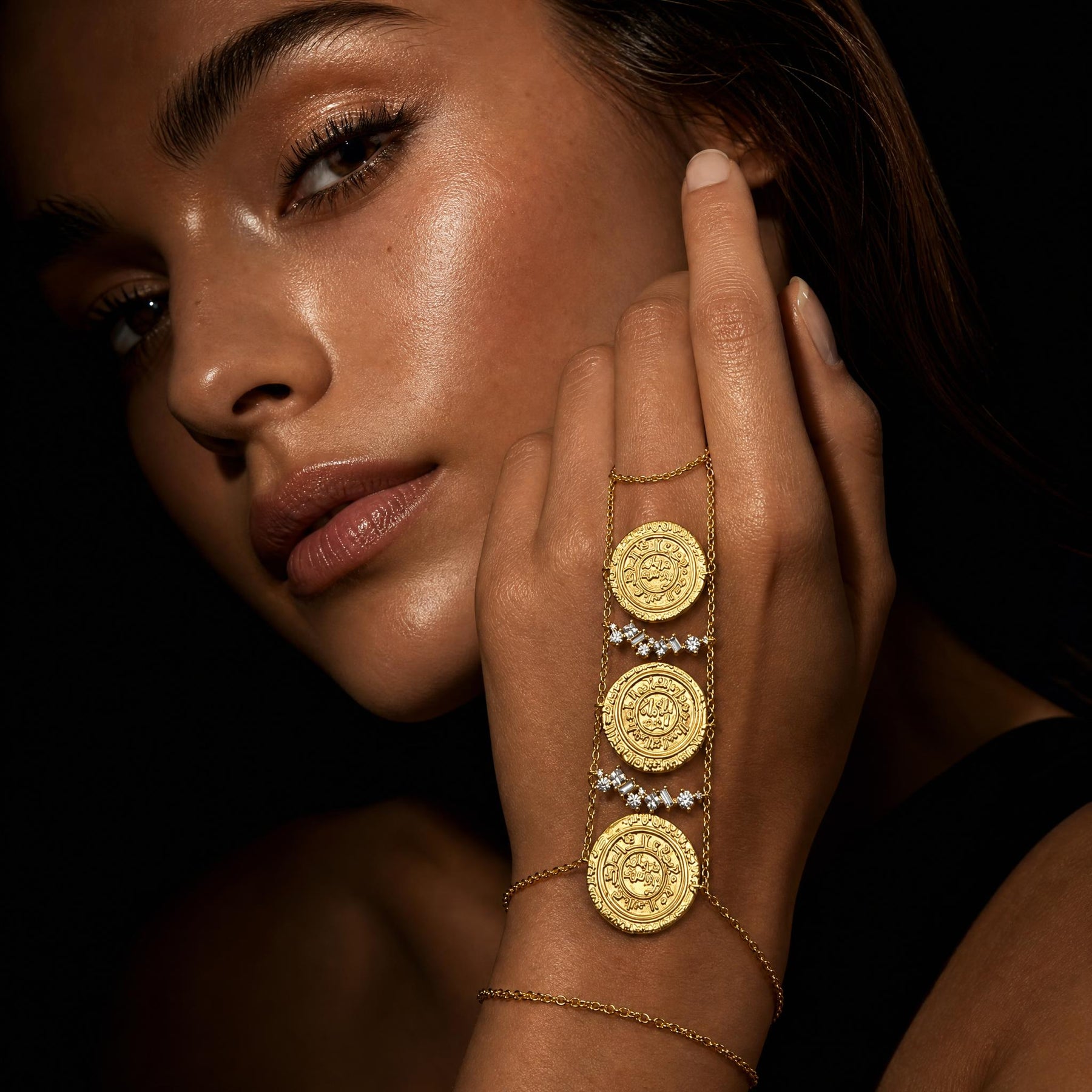 3 coin layer hand chain